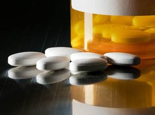 Bortezomib-based induction therapy is the current standard of care for patients with multiple myeloma, but thalidomide is a promising contender. Bortezomib-based induction therapy is the current standard of care for patients with multiple myeloma, but thalidomide is a promising contender.